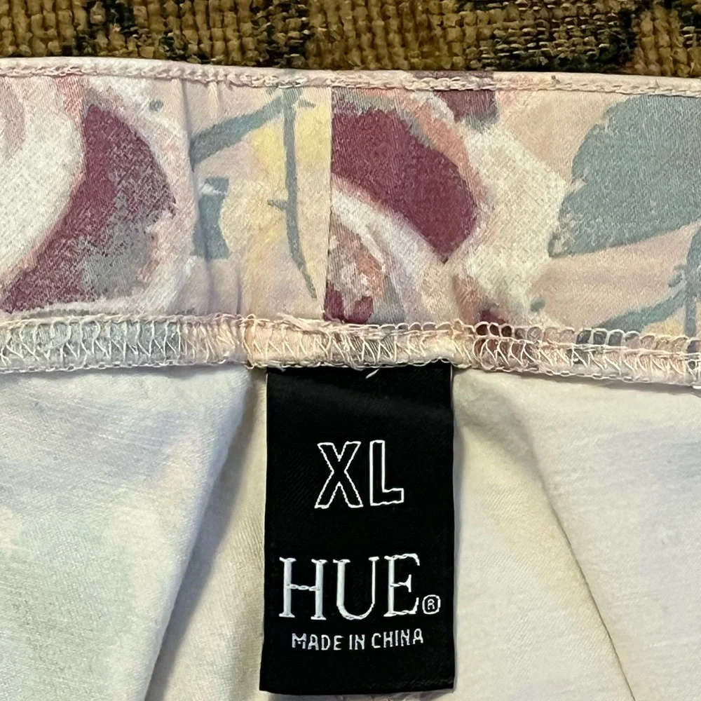 HUE Floral Skinny Leg Pull on pants! Size XL - Picture 9 of 9